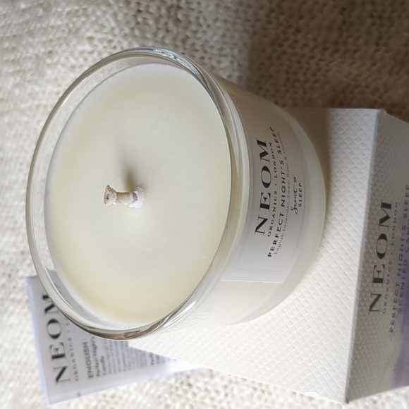 NEOM PERFECT NIGHT'S SLEEP SCENTED CANDLE (1 WICK), 75g/2.6oz - Picture 6 of 13